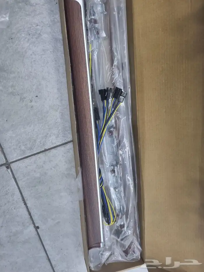 ديكورات داخليه و المكيف وساعه 5