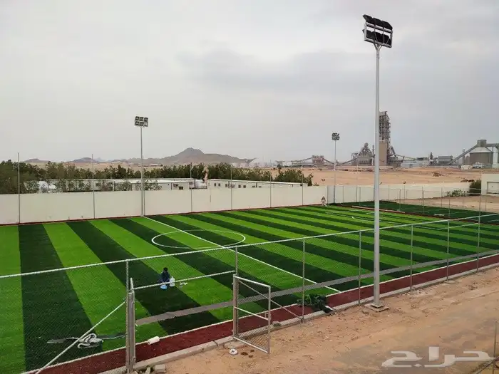 إنشاء ملاعب كرة القدم بالعشب الصناعي وارضيات مطاطية 38