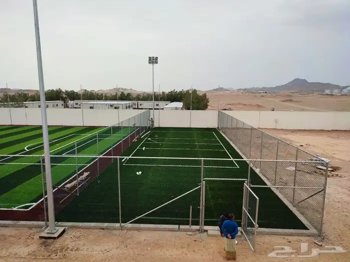 إنشاء ملاعب كرة القدم بالعشب الصناعي وارضيات مطاطية 36
