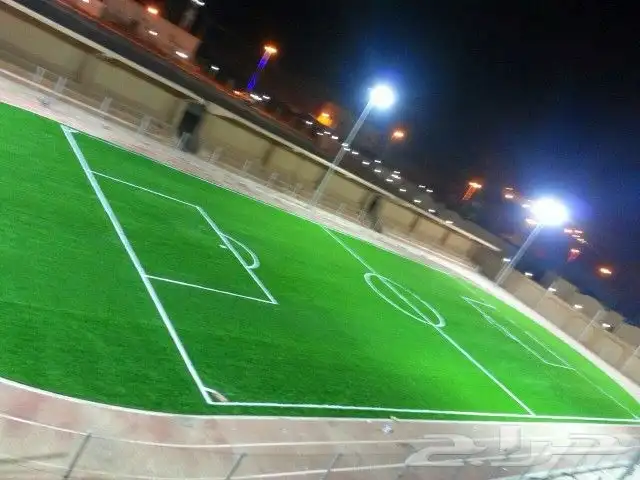 إنشاء ملاعب كرة القدم بالعشب الصناعي وارضيات مطاطية 17