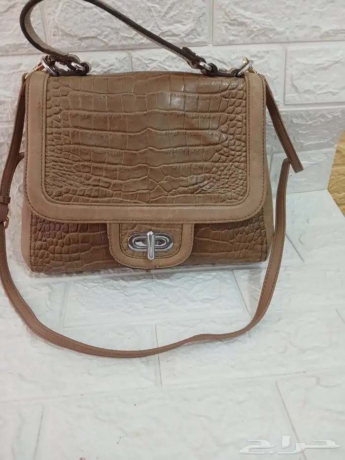 خمس شنط ماركات اصلى ب 1000 ريال فقط 14