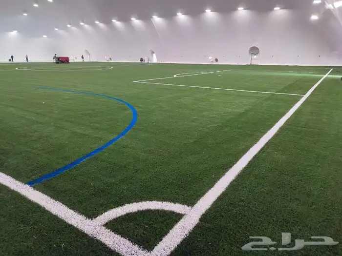 إنشاء ملاعب كرة القدم بالعشب الصناعي وارضيات مطاطية 30
