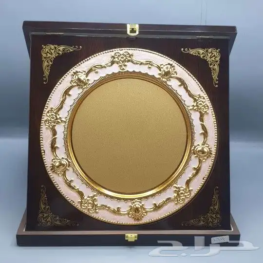 دروع تذكارية وبأرخص الأسعار بمناسبة اليوم الوطني 11