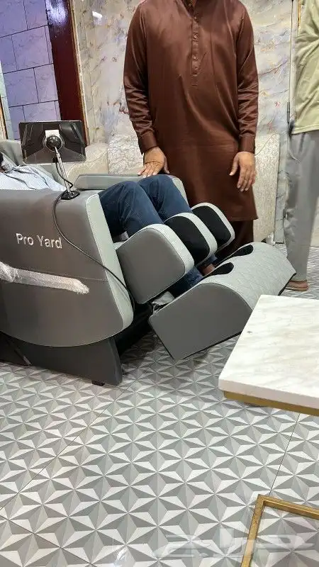 عرض اليوم الوطني كراسي مساج لكامل الجسم بشاشه ضمان سنتين 4