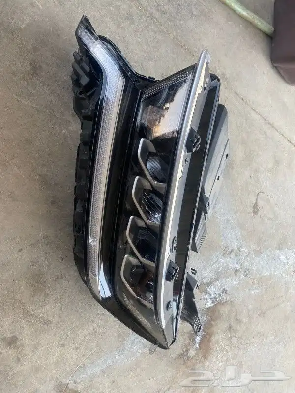 للبيع شمعات كيا سورنتو 2