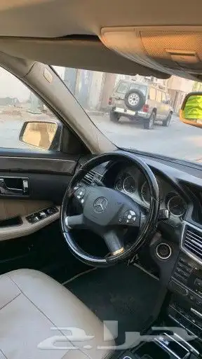 للبيع مرسيدس E300 موديل 2010 2