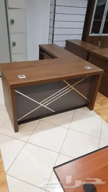 مكتب اداري 4