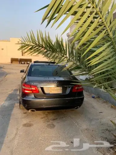 للبيع مرسيدس E300 موديل 2010 4