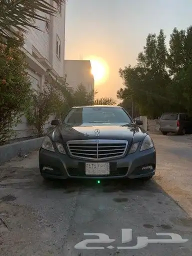 للبيع مرسيدس E300 موديل 2010 1