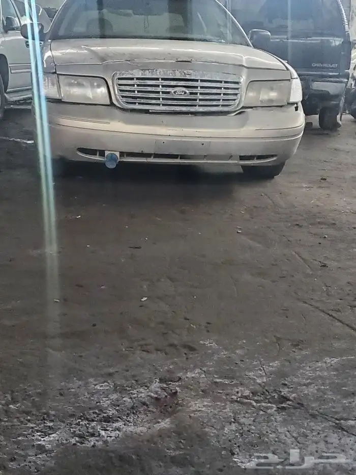 فورد فيكتوريا للبيع قطع غيار 2