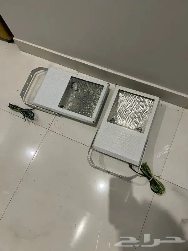 كشاف عدد 2 مستعمل لون ابيض 0