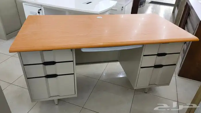 مكاتب حديد   طاولات مدرسيه   كراسي محاضرات 2