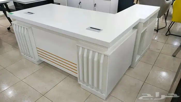 مكاتب حديد   طاولات مدرسيه   كراسي محاضرات 37