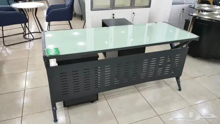 مكاتب حديد   طاولات مدرسيه   كراسي محاضرات 28