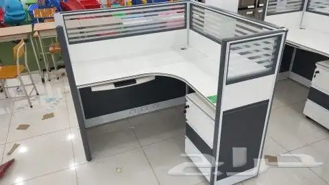 مكاتب حديد   طاولات مدرسيه   كراسي محاضرات 18