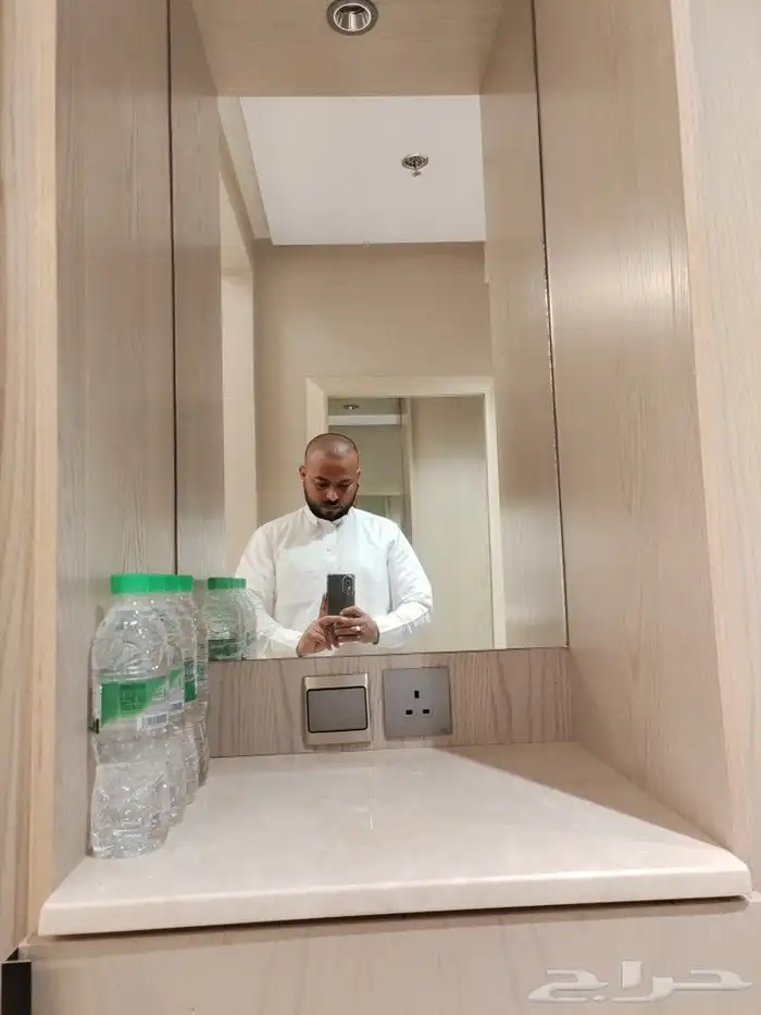 فنادق شقق غرف نوم خزاين دواليب ملابس 1