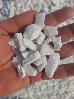توريد بطحاء تلييس واحجار زينه وكسر رخام ورمل اطفال 10