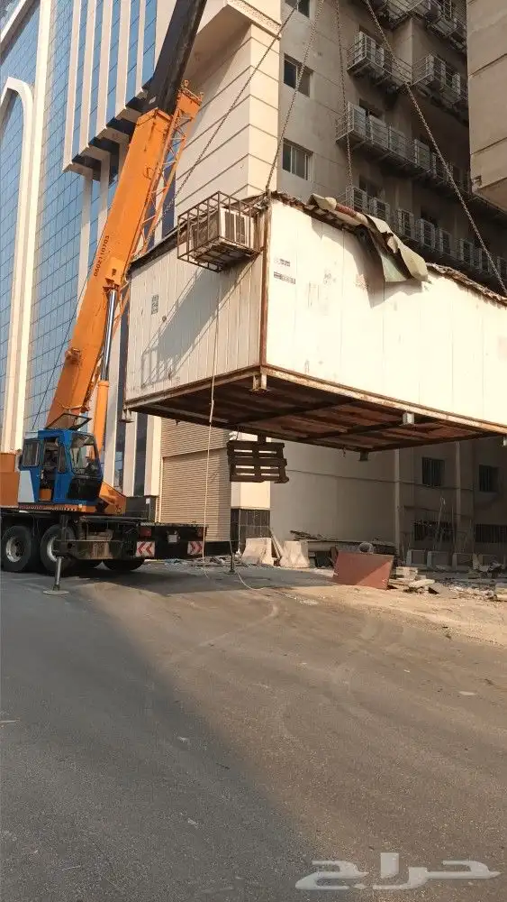 شيول وقلابات وتريلات وبكلينات لجميع اعمال المقاولات والمواقع 1