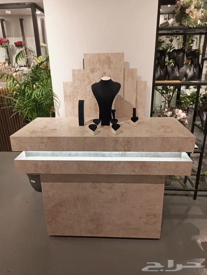 قاعدة ملكة 5