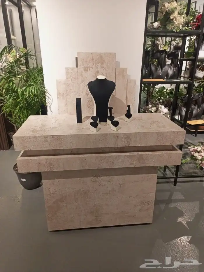 قاعدة ملكة 8