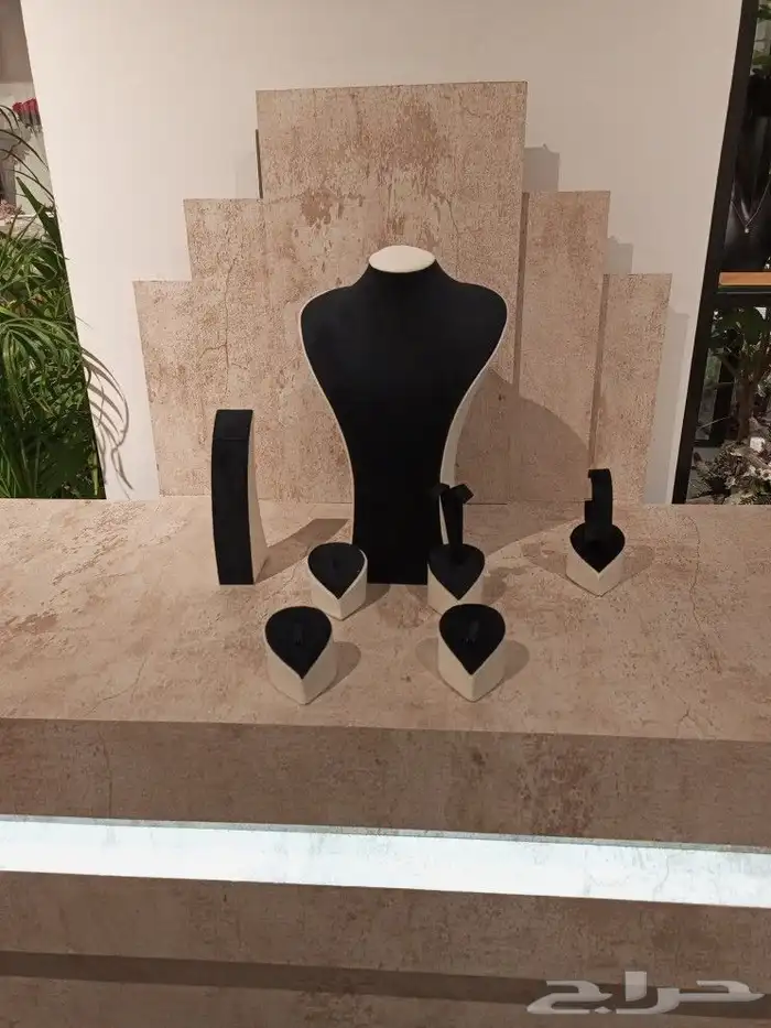 قاعدة ملكة 4