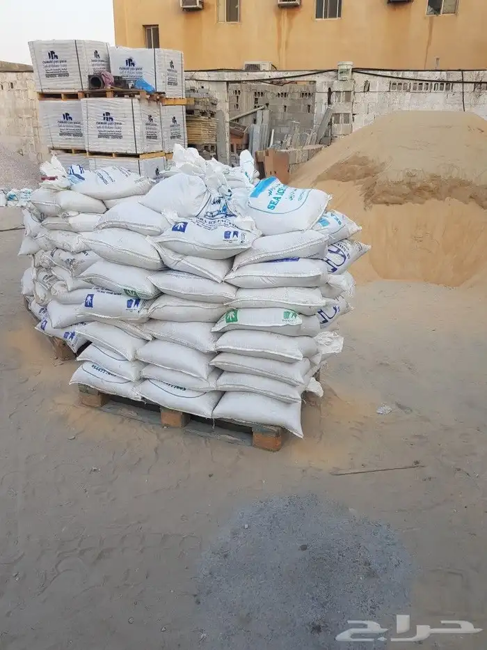 مواد البناء رمل كنكري طابوق اسمنت غرا بلاط الدمام الخبر 1