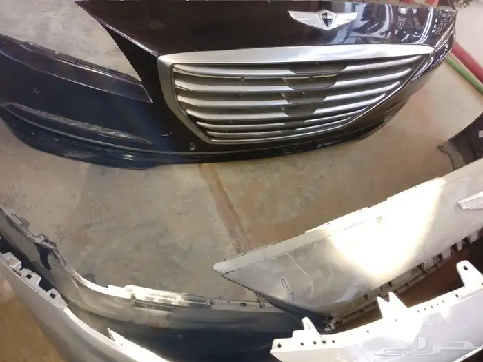 يوجد لدينا صدامات جينسيس اصلي وكالة مستخدم نظيف موديل 2015 0