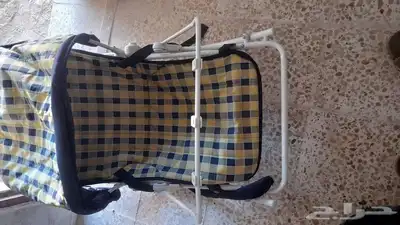 عربيه اطفال وكرسي اطفال لنوم صحن مروش اطفال جديد لون احمر 1