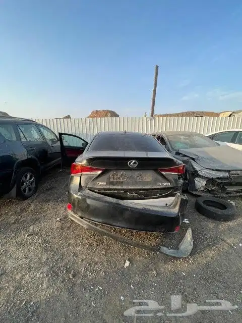 لكزس is300 تشليح قطع غيار لكزس 4