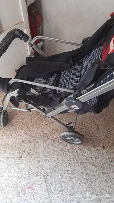 عربيه اطفال وكرسي اطفال لنوم صحن مروش اطفال جديد لون احمر 6