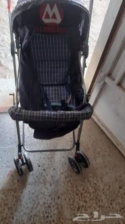 عربيه اطفال وكرسي اطفال لنوم صحن مروش اطفال جديد لون احمر 3