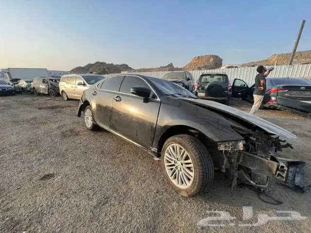 لكزس es350 تشليح قطع غيار 1