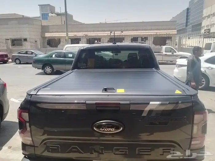 غطاء حوض هيلوكس 2023سحاب توصل 11