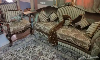 كنب نظيف جدا يتسع 13 شخص 2