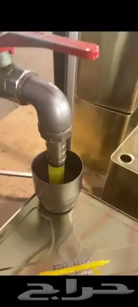 عسل بلدي ومستورد بجميع أنواعه زيت زيتون الجوف 20