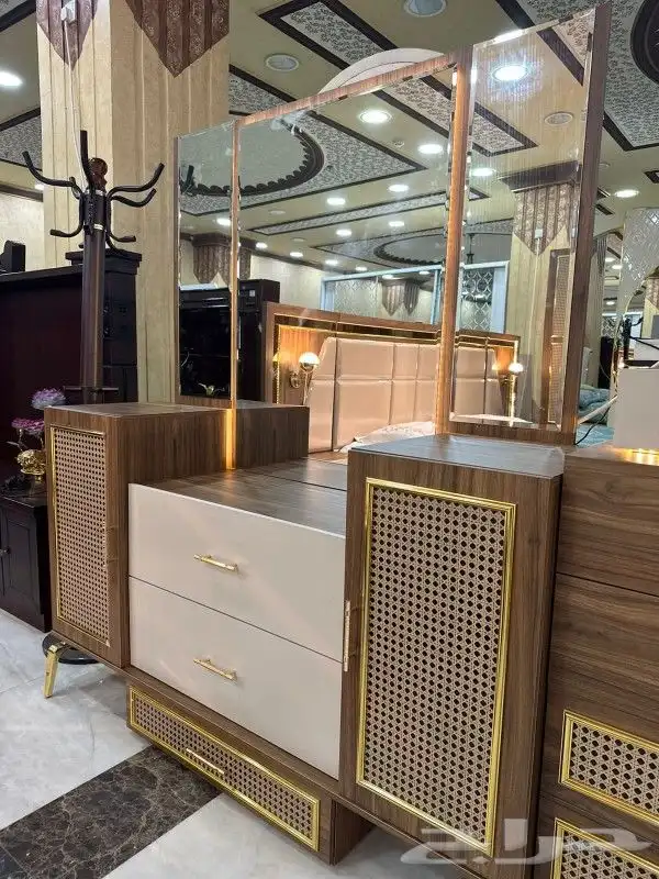 غرف نوم مميزه وشيك جديده بلكرتون باسعار مختلفه 8