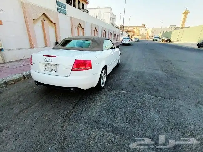 اودي A4 كوبيه كشف مخزن 8