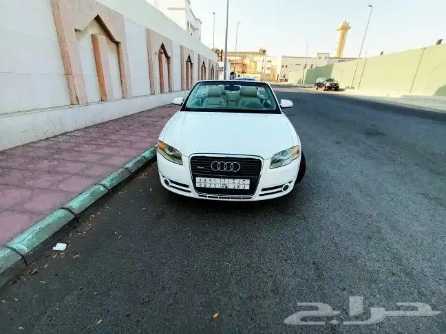 اودي A4 كوبيه كشف مخزن 21