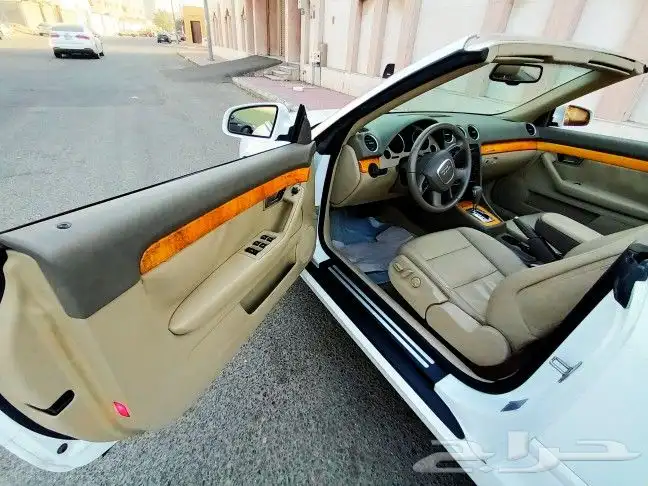 اودي A4 كوبيه كشف مخزن 19