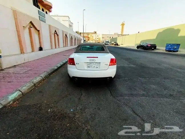 اودي A4 كوبيه كشف مخزن 12