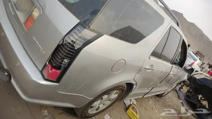 كاديلاك SRX 2007 قطع غيار تشليح فقط 8