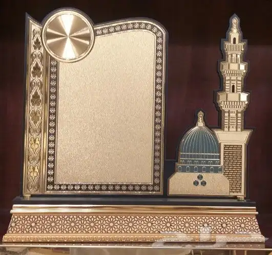 دروع ومجسمات فاخرة 3