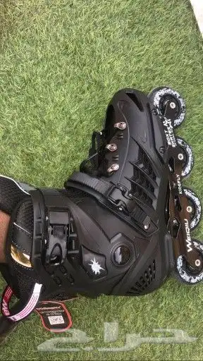 شوز تزلج اسكوتر التزلج مقاسات مختلفه من 35 الي 44 4