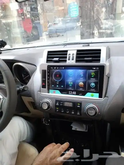 شاشه برادو 2012 1