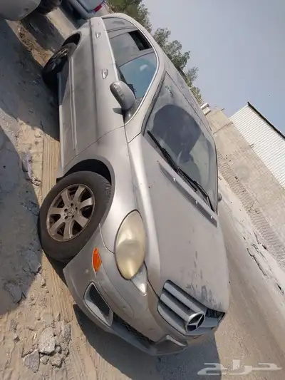 تشليح قطع غيار فقط مرسيدس R350 1