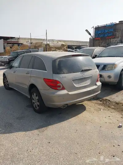 تشليح قطع غيار فقط مرسيدس R350 2