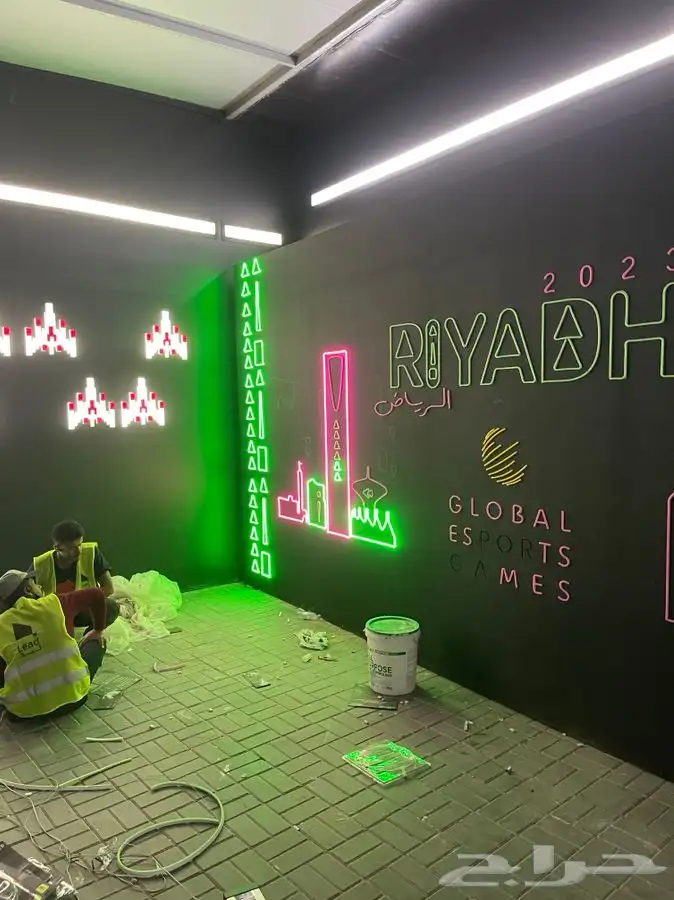 نيون ليد حروف بارزه لوحات 52