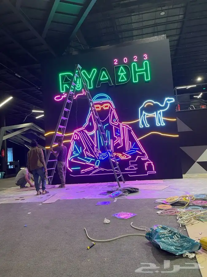 نيون ليد حروف بارزه لوحات 16