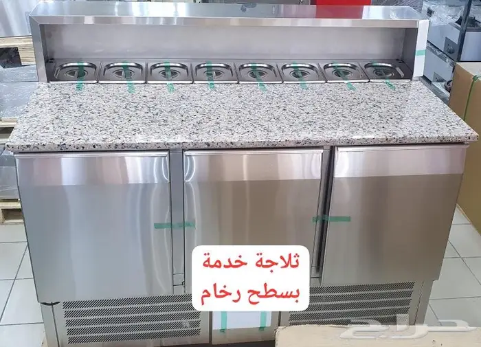 ثلاجة حلويات فوق الكاونتر صانعات ثلج 16