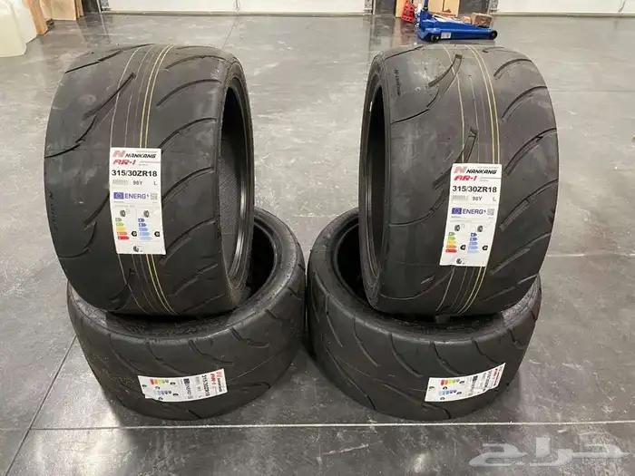 نوفر اغلب انواع الكفرات لجميع السيارات 40